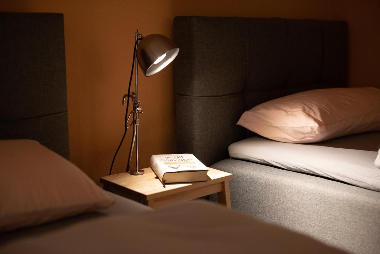 Kassberg Apartment Im Retro-Stil / Netflix & Wifi Chemnitz Esterno foto